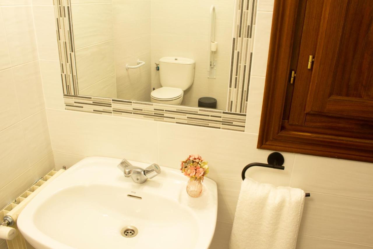 Puerta Bubion Apartamentos المظهر الخارجي الصورة