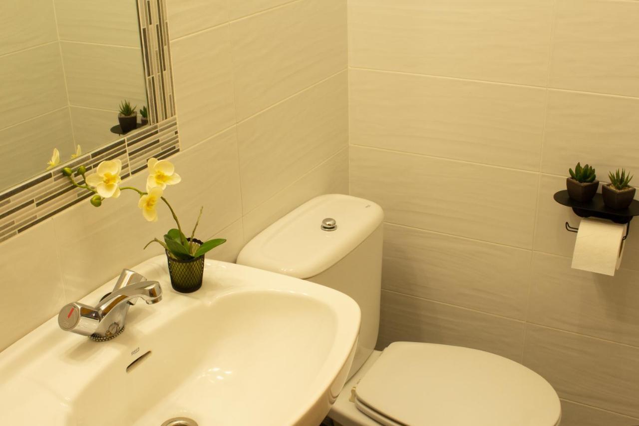 Puerta Bubion Apartamentos المظهر الخارجي الصورة